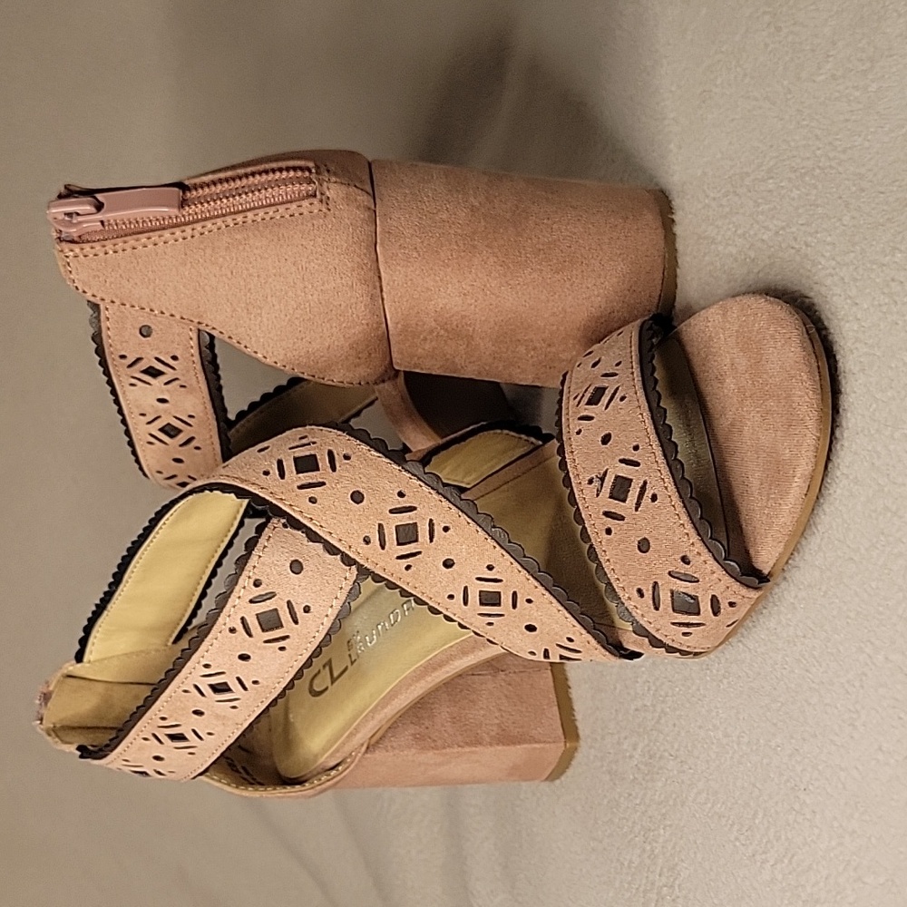 Rose Biz Block Heel in suede by CL Size 8